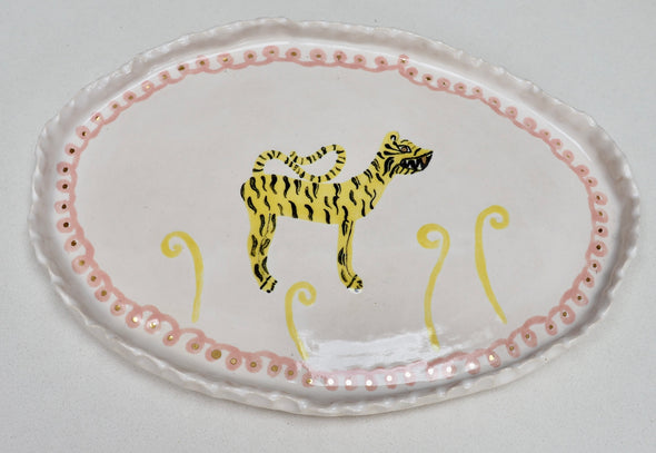 Decorative handmade ceramic oval tiger plate