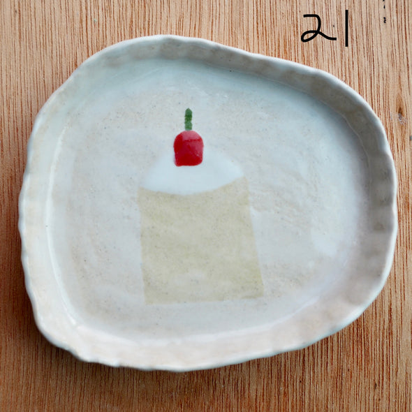 Handmade little ceramic  illustrated  ring dishes inspired by Japan.