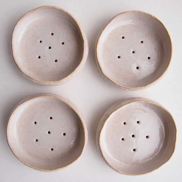 4 speckled gloss white medium soap dishes