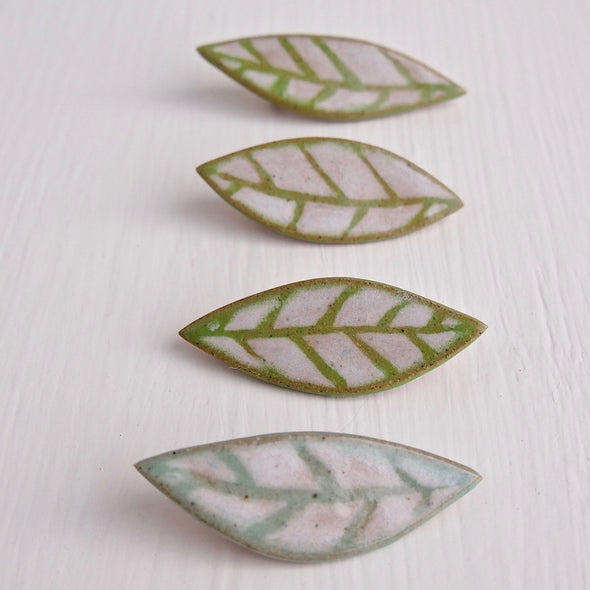 Leaf ceramic pin brooch