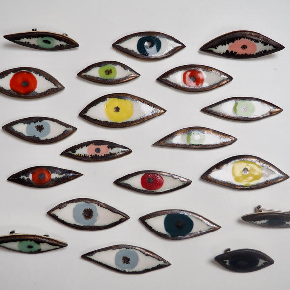 ceramic-eye-pin-badges