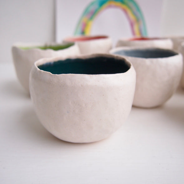 navy round ceramic ring bowls
