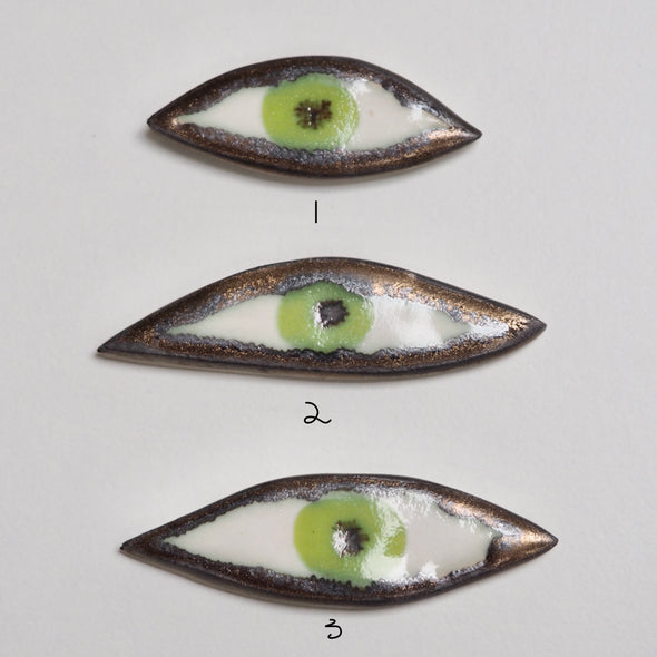 spring green ceramic eye pin badge 